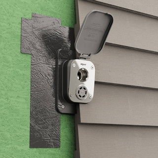 Aquor No-Show Mounting Box V2+ installed on lap siding
